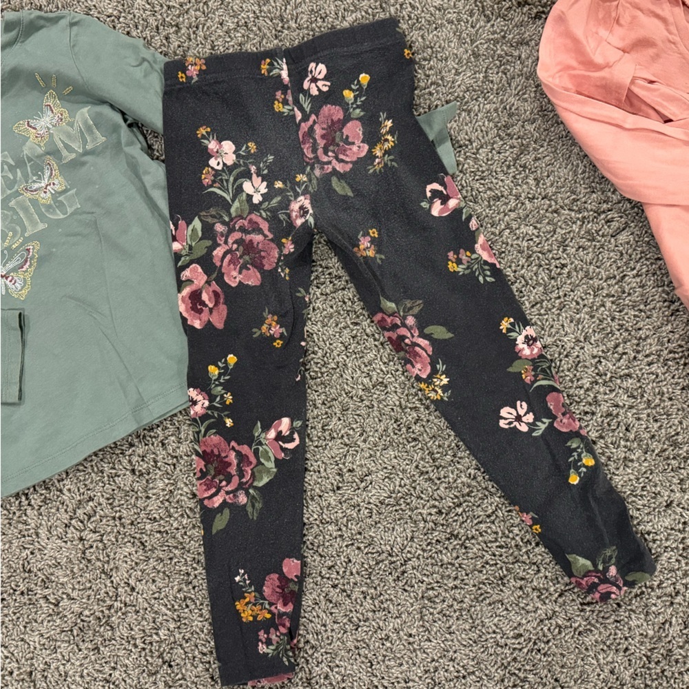 Girls OshKosh Fall bundle, size 5-6 - Picture 6 of 10